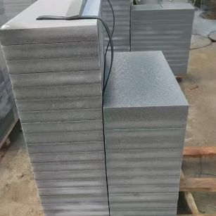 铜仁 芝麻灰火烧面300*600*50地铺石材