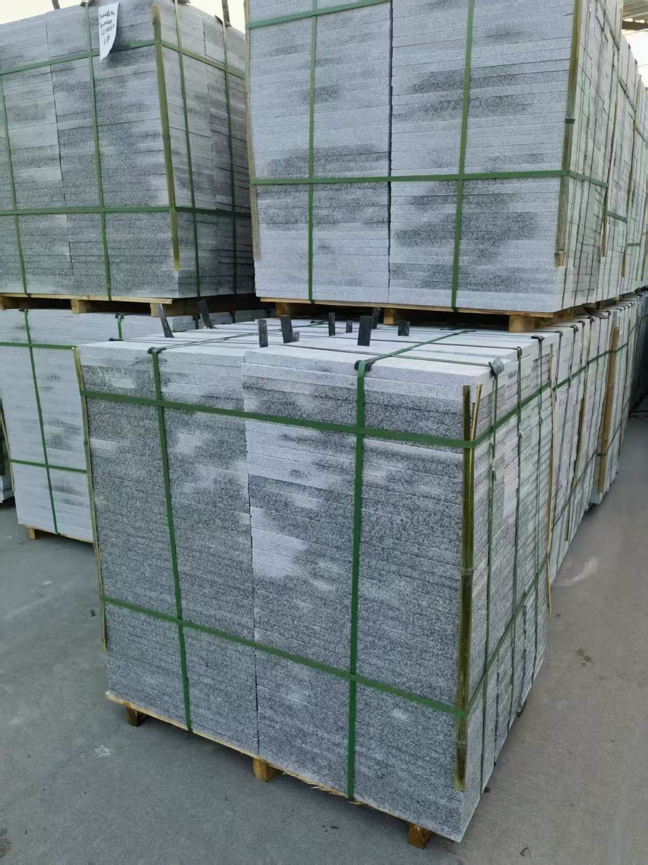 铜仁 芝麻白地铺石材