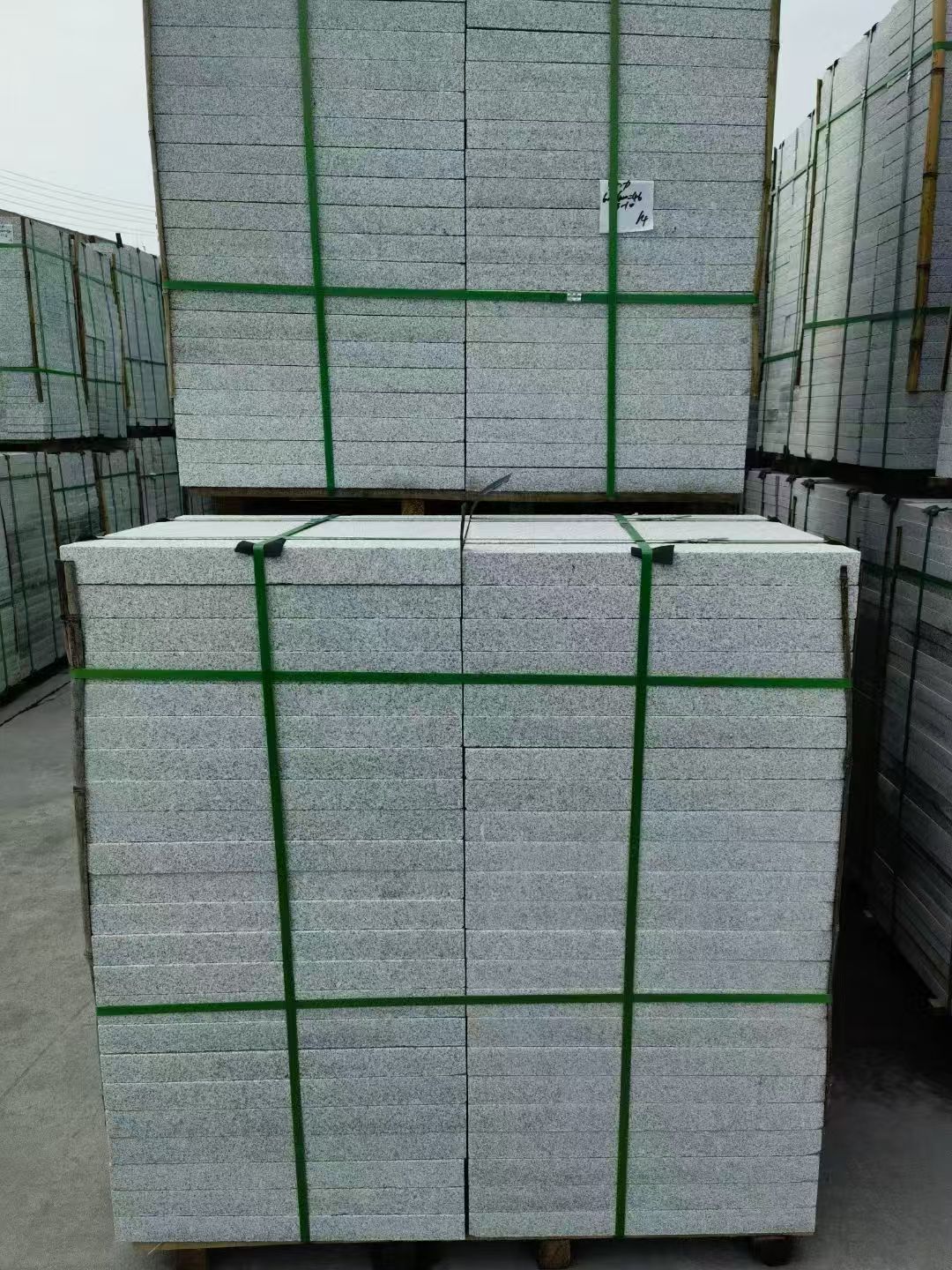 铜仁 火烧面地铺石，街道广场园林市政工程板，1.8~5.0厚均有现货
