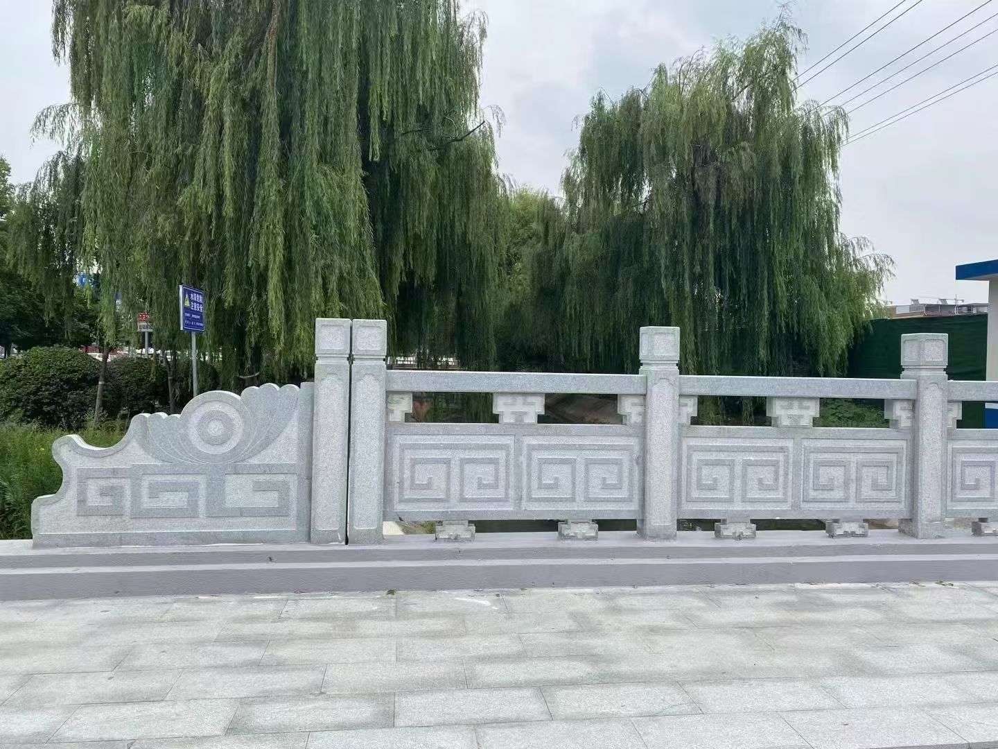 铜仁 芝麻灰桥栏杆、河道栏杆安装效果